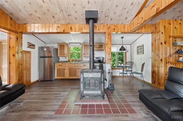 $339,900 | 156 Minnow Brook Lane, Webb, NY 13420