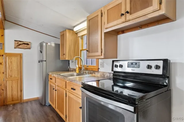 $339,900 | 156 Minnow Brook Lane, Webb, NY 13420