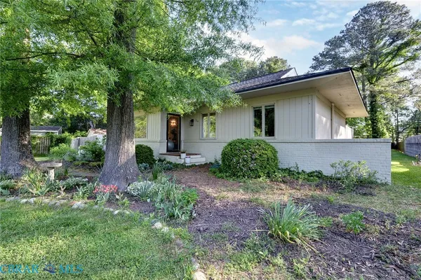 $295,000 | 134 Riverview Drive, Hampton, VA 23669