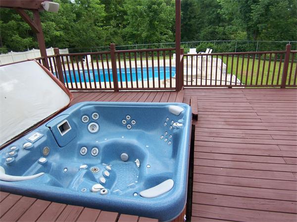 131 Ruby Road Dracut, MA 01826 - Photo 13 of 30 Gallery Image 13