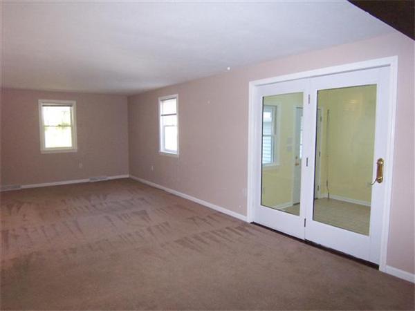 131 Ruby Road Dracut, MA 01826 - Photo 21 of 30 Gallery Image 21