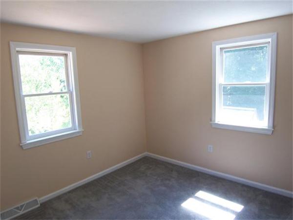 131 Ruby Road Dracut, MA 01826 - Photo 23 of 30 Gallery Image 23