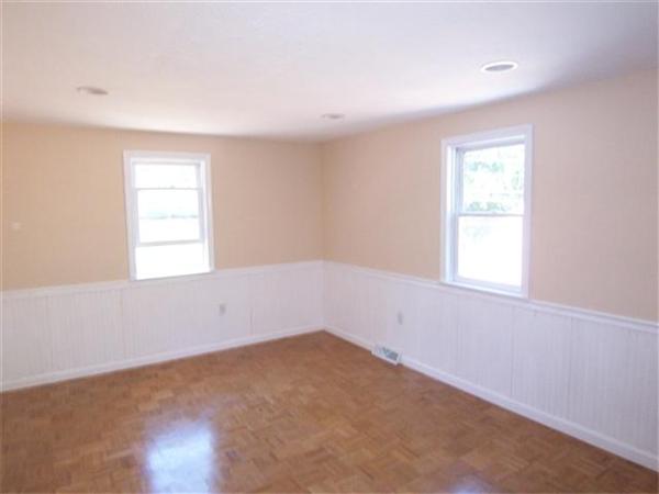 131 Ruby Road Dracut, MA 01826 - Photo 27 of 30 Gallery Image 27