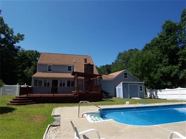 131 Ruby Road Dracut, MA 01826 - Photo 10 of 30 Gallery Image 10