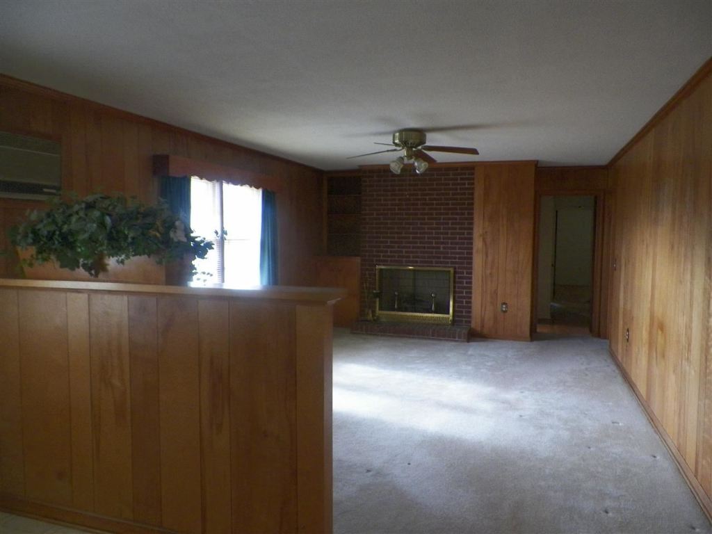 2410 Lindale Road Anderson, SC 29621 - Photo 7 of 16