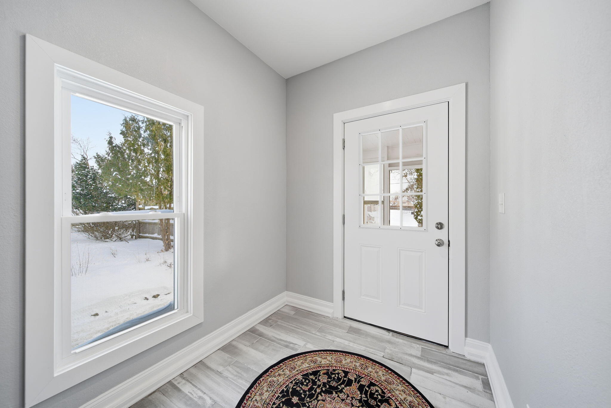 1506 Pringle Avenue Jackson, MI 49203 - Photo 5 of 54 5