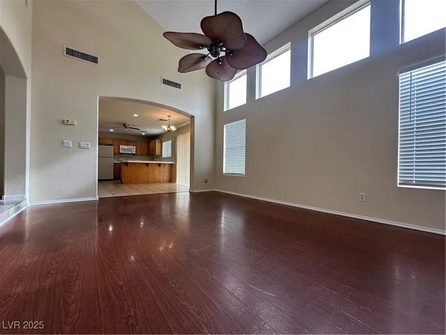 $1,995 | 821 Dancing Vines Avenue, Las Vegas, NV 89183