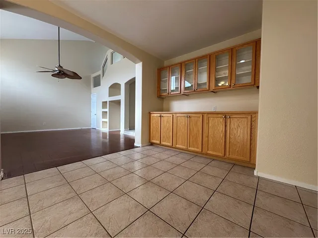 $1,995 | 821 Dancing Vines Avenue, Las Vegas, NV 89183