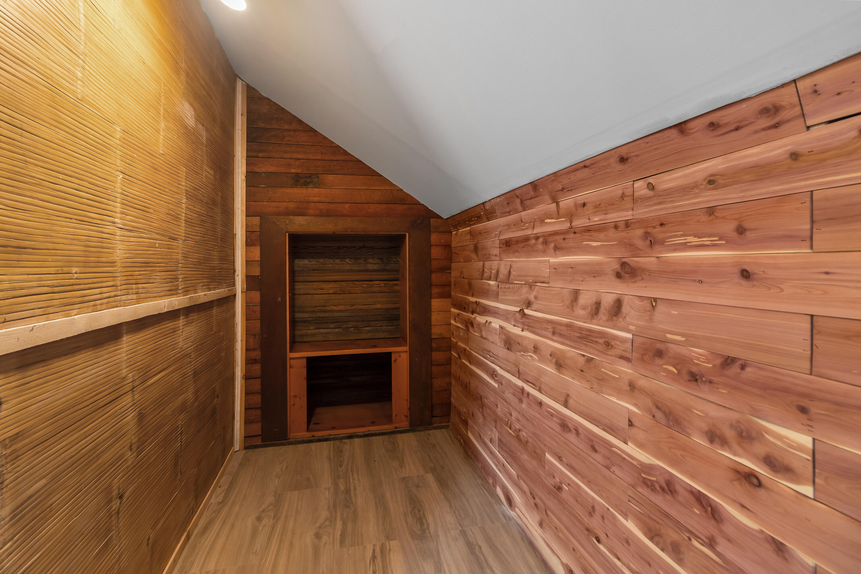 W6660 Willow Bend Road Walworth, WI 53184 - Photo 25 of 47 Cedar closet upper