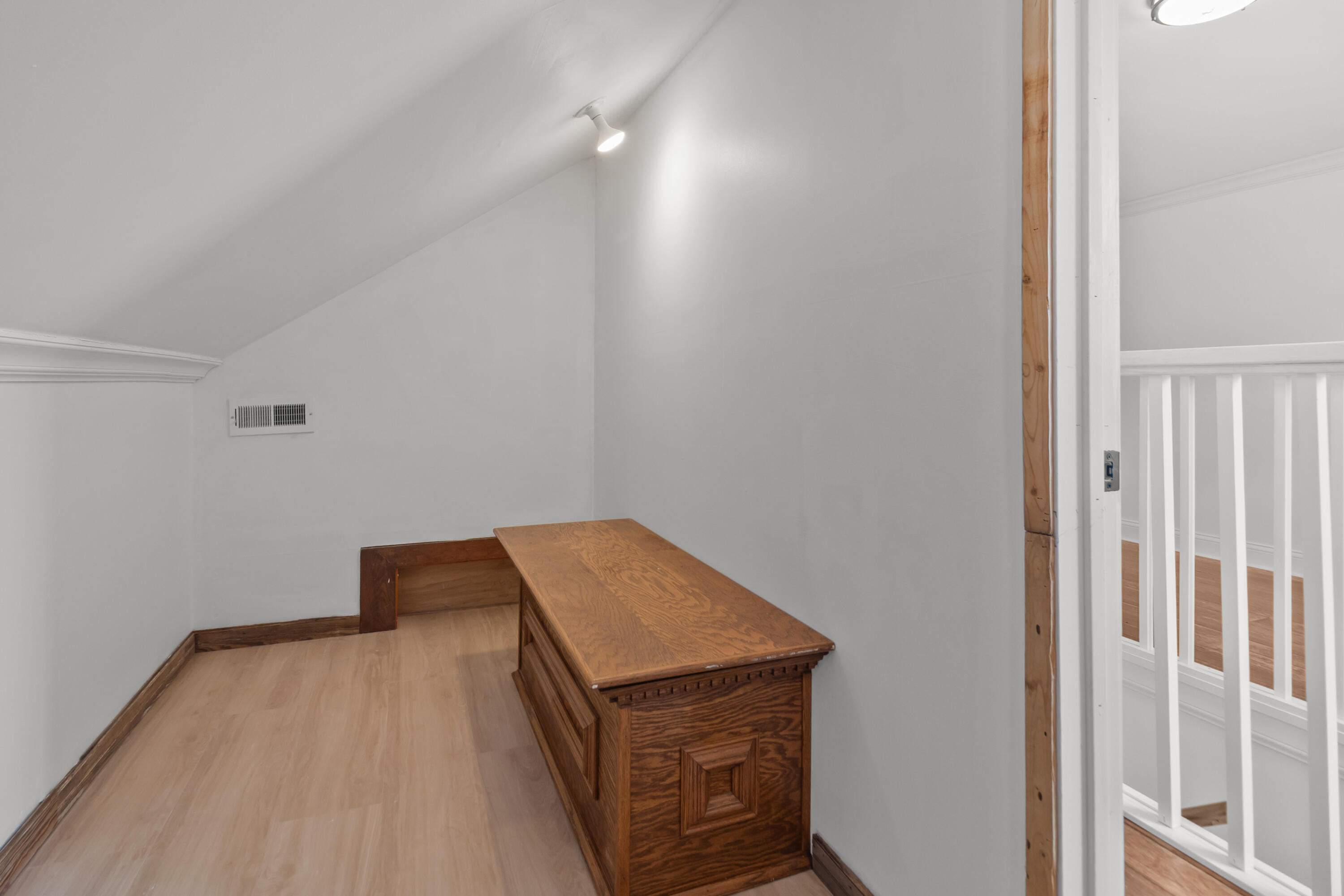 W6660 Willow Bend Road Walworth, WI 53184 - Photo 26 of 47 4th closet upper