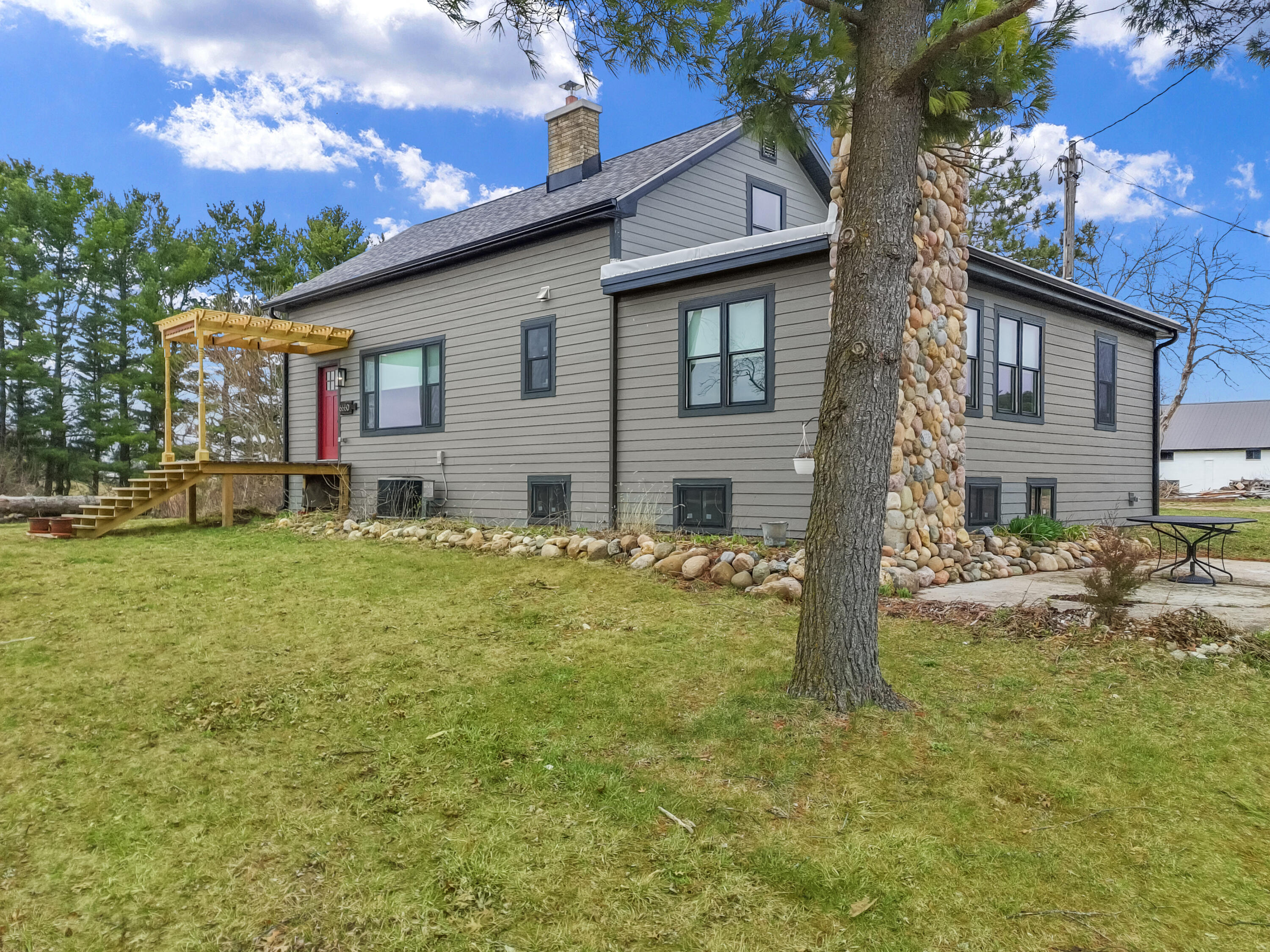 W6660 Willow Bend Road Walworth, WI 53184 - Photo 3 of 47 Front