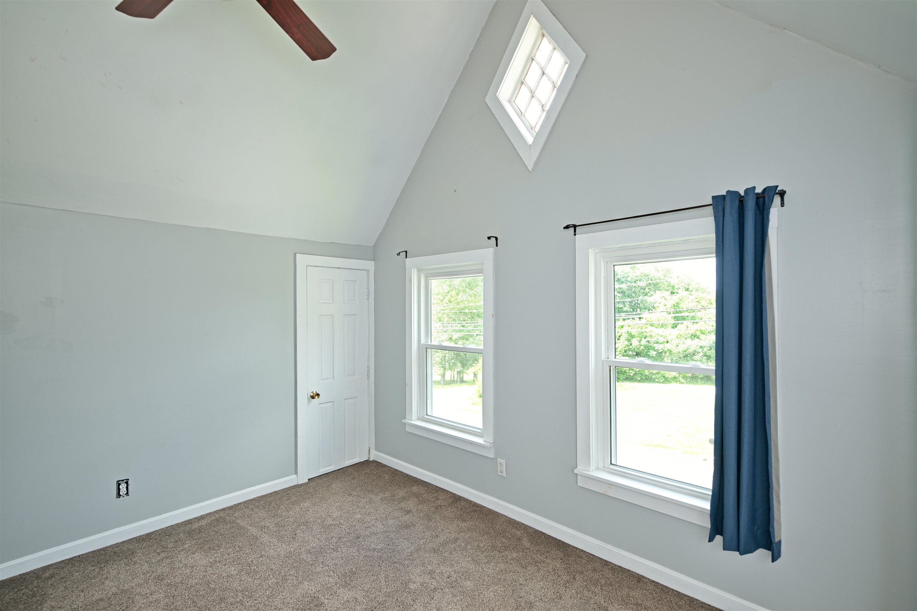 131 S Road Deerfield, NH 03037 - Photo 17 of 21
