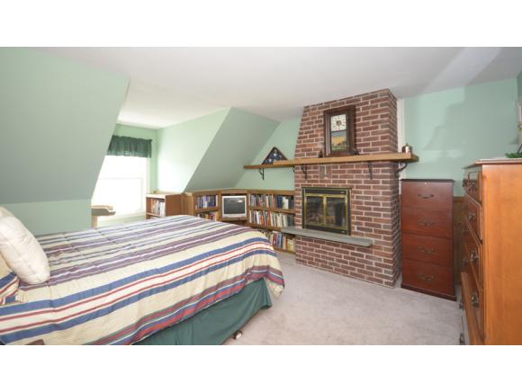 2 Wade Farm Road, Unit C Newmarket, NH 03857 - Photo 17 of 25 Gallery Image 17