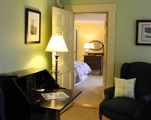 178 Main Street Freeport, ME 04032 - Photo 14 of 34 15_crews-qtrs-2014