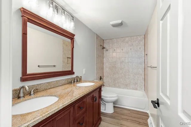 $3,250 | 7789 New Hope East, Clay, NY 13090