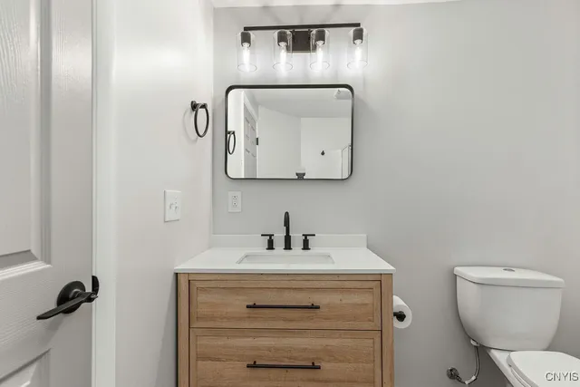 $3,250 | 7789 New Hope East, Clay, NY 13090