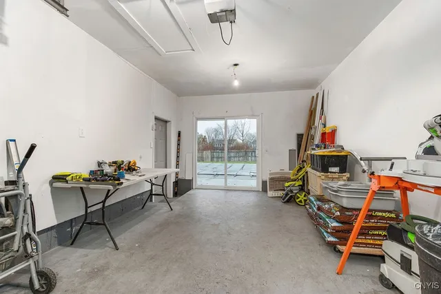 $3,250 | 7789 New Hope East, Clay, NY 13090