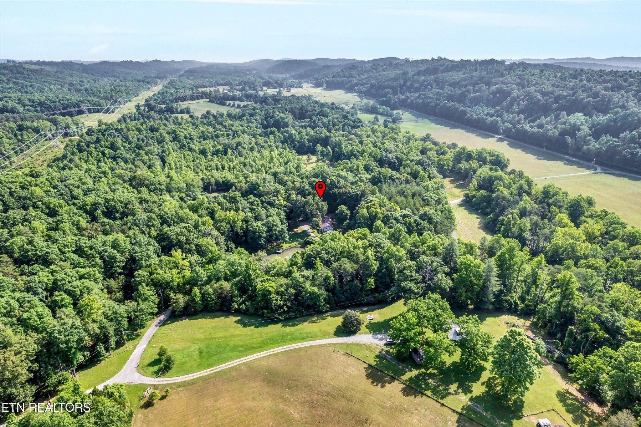152 Spring Lane Philadelphia, TN 37846 - Photo 3 of 59 Gallery Image 3