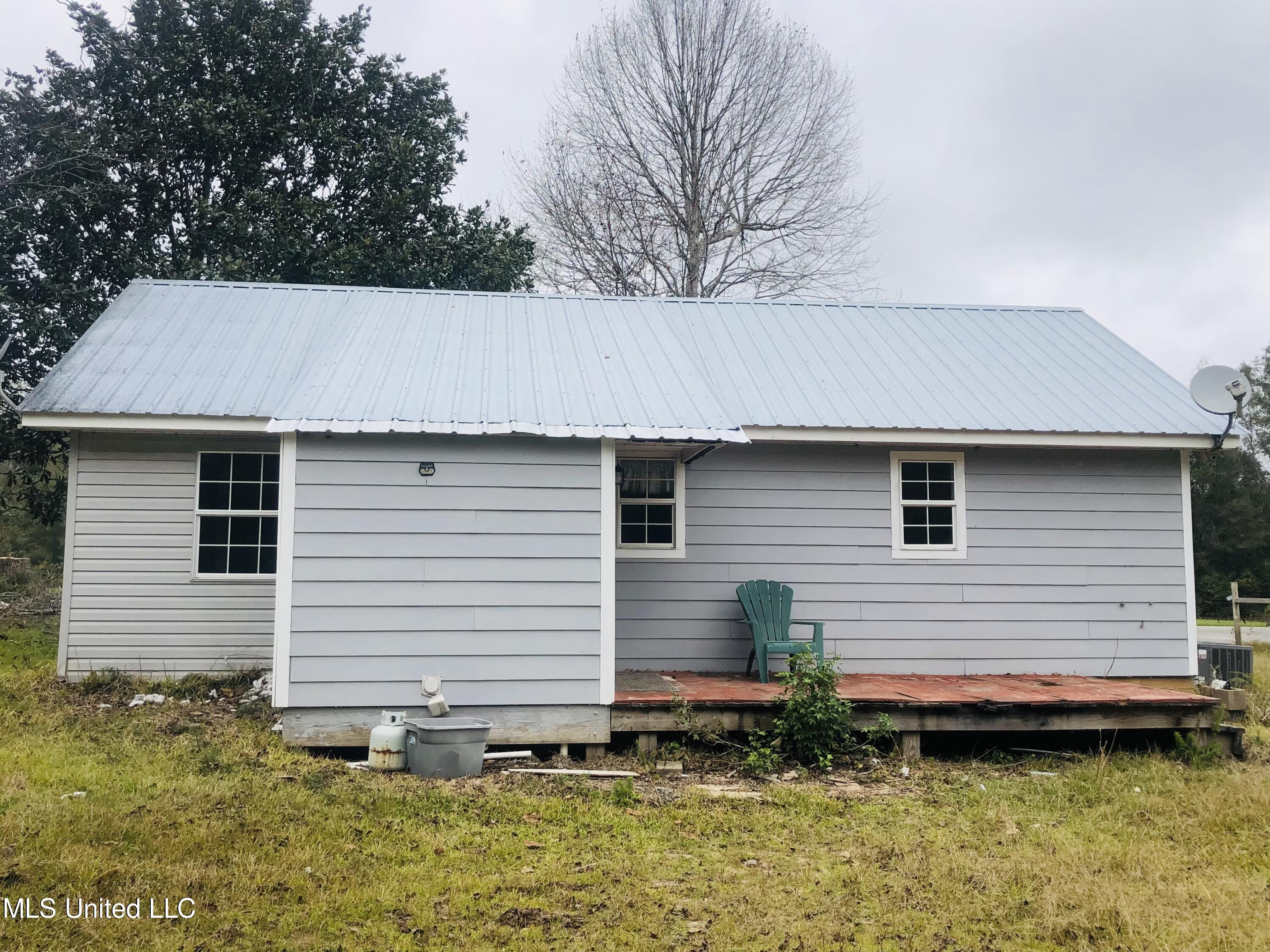670 King Bee Road Perkinston, MS 39573 - Photo 3 of 8 8EAC5419-3265-4618-AF4D-C3CAC6A97863