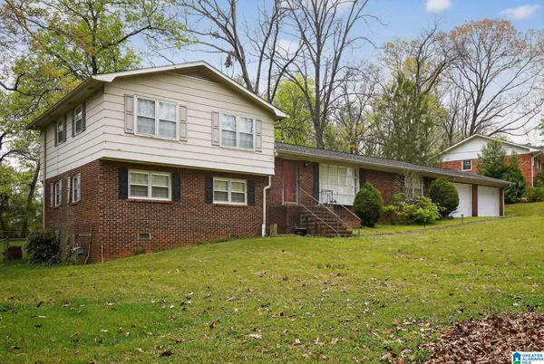$220,000 | 3629 Franklin Drive, Anniston, AL 36207