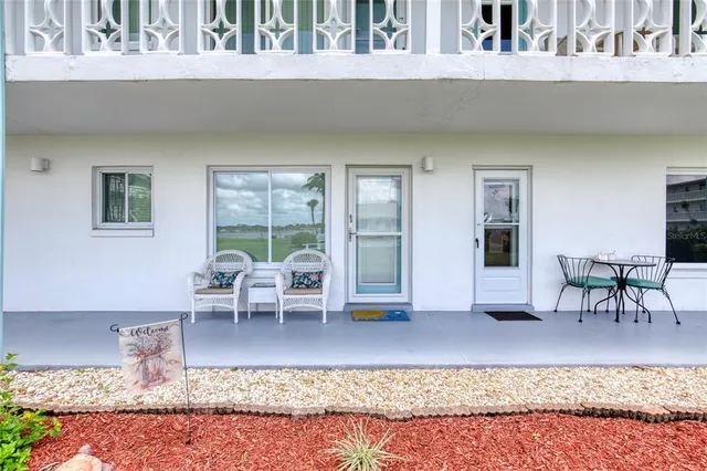 a big yard with lots of green space