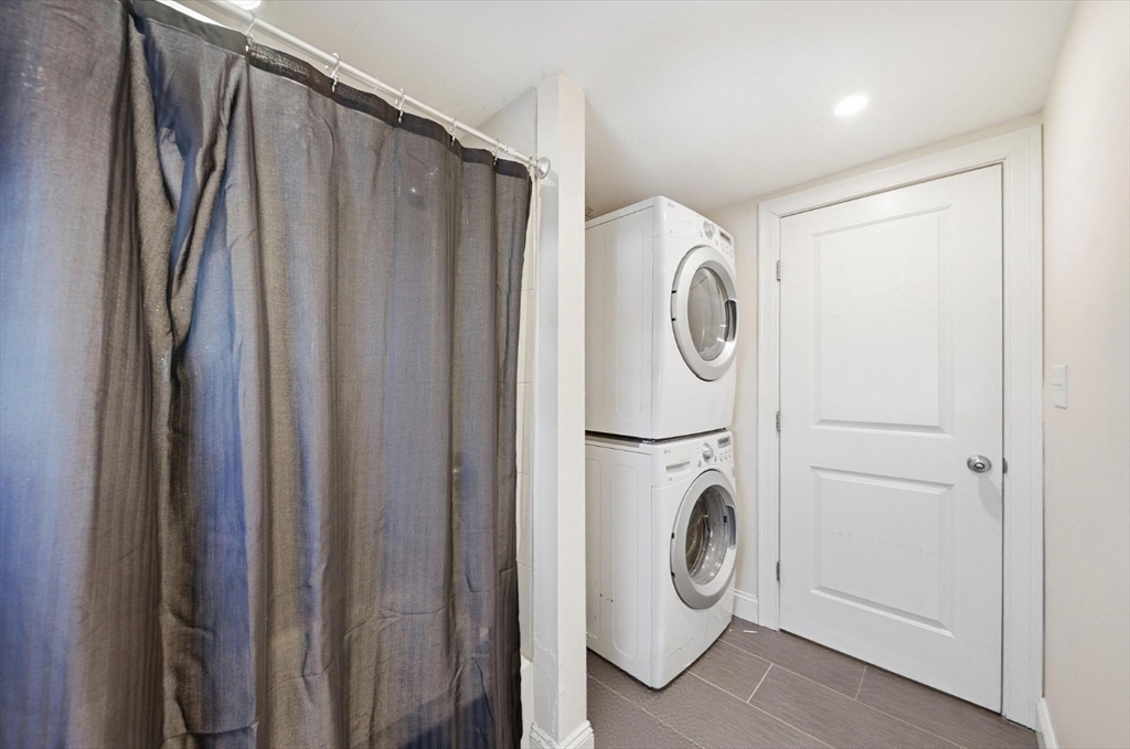 50 Carleton Street, Unit 50 Newton, MA 02458 - Photo 11 of 13