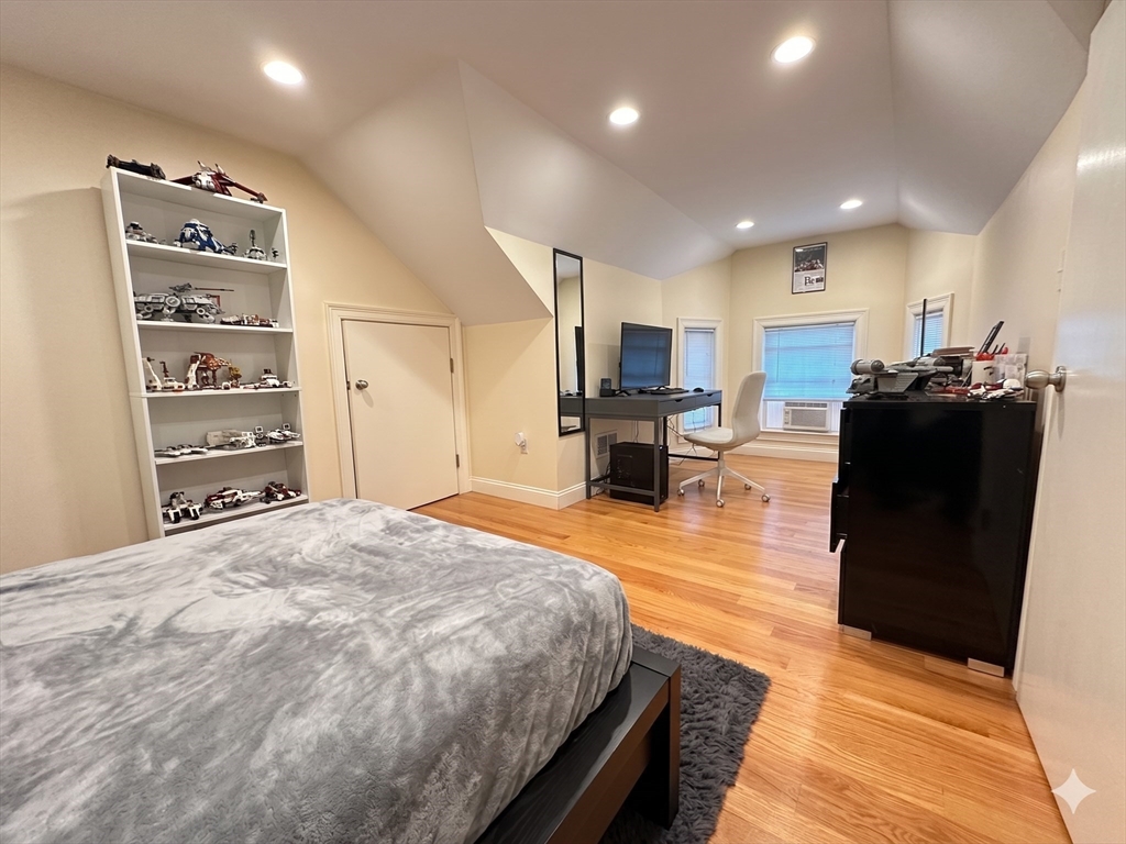 50 Carleton Street, Unit 50 Newton, MA 02458 - Photo 13 of 13