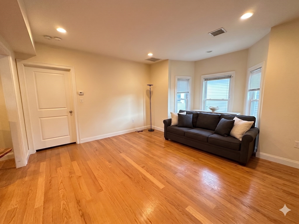 50 Carleton Street, Unit 50 Newton, MA 02458 - Photo 4 of 13