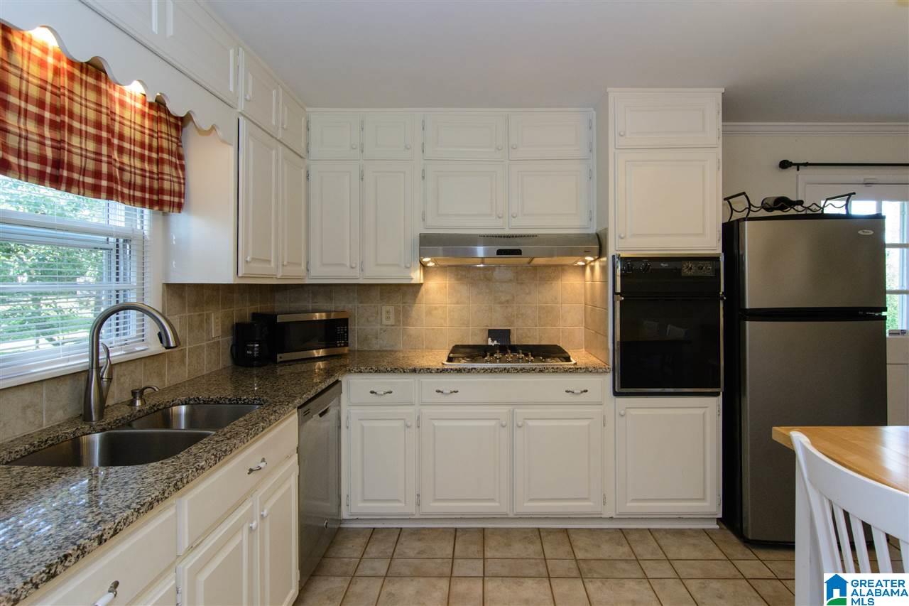 532 Rayburn Road Birmingham, AL 35226 - Photo 11 of 44