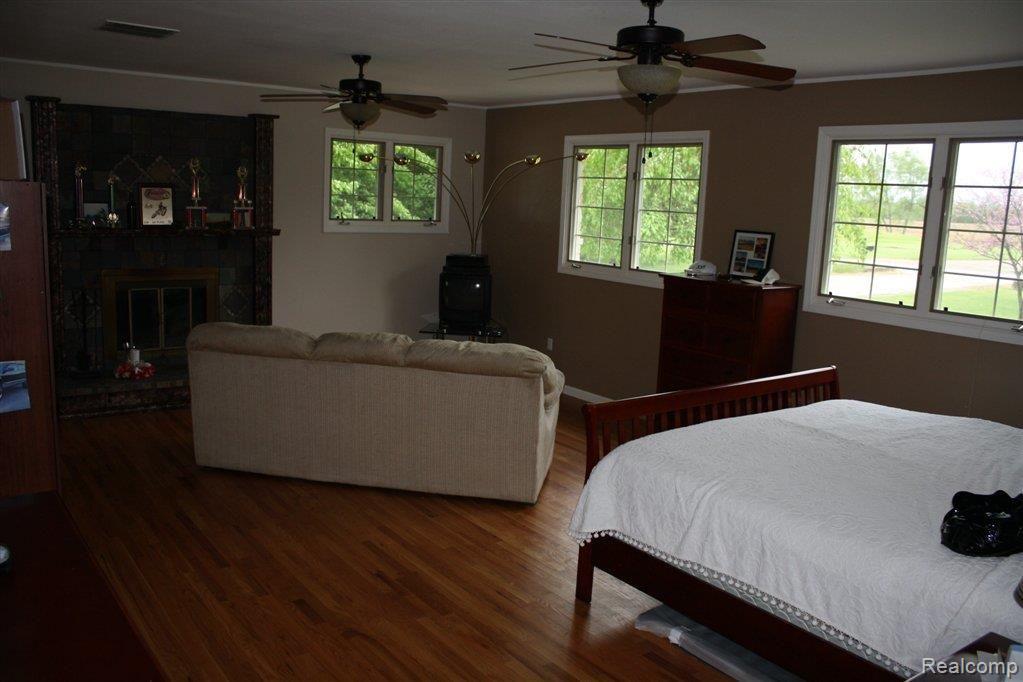 61300 Kunstman Road Ray, MI 48096 - Photo 3 of 15 IMG_7195.JPG