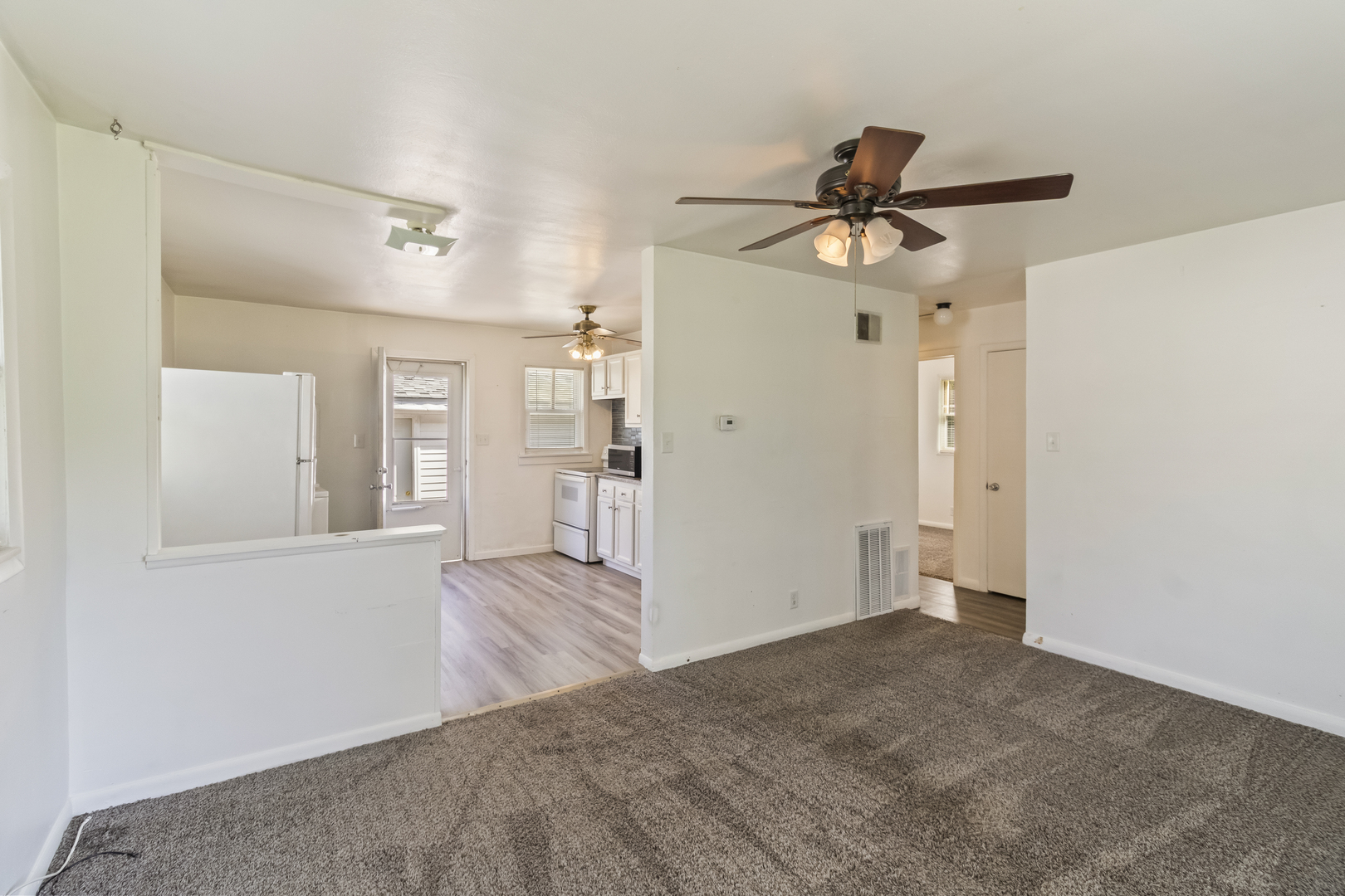 2049 Hamilton Avenue Springfield, IL 62702 - Photo 8 of 17