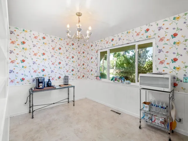 $555,000 | 1486 West Roberts Avenue, Fresno, CA 93711