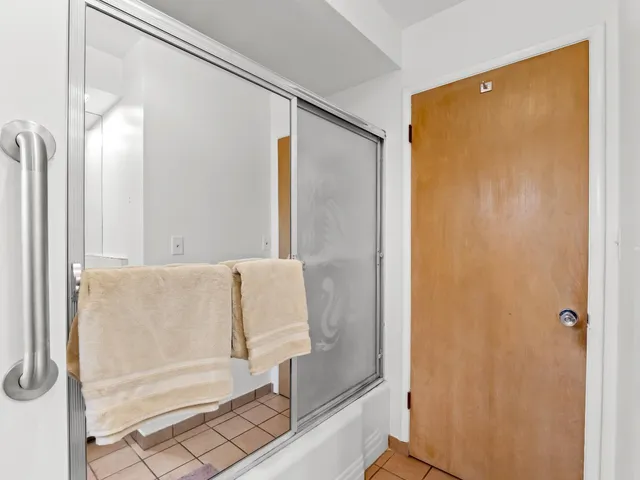 $555,000 | 1486 West Roberts Avenue, Fresno, CA 93711