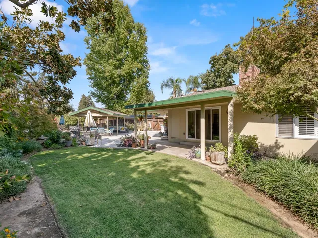 $555,000 | 1486 West Roberts Avenue, Fresno, CA 93711