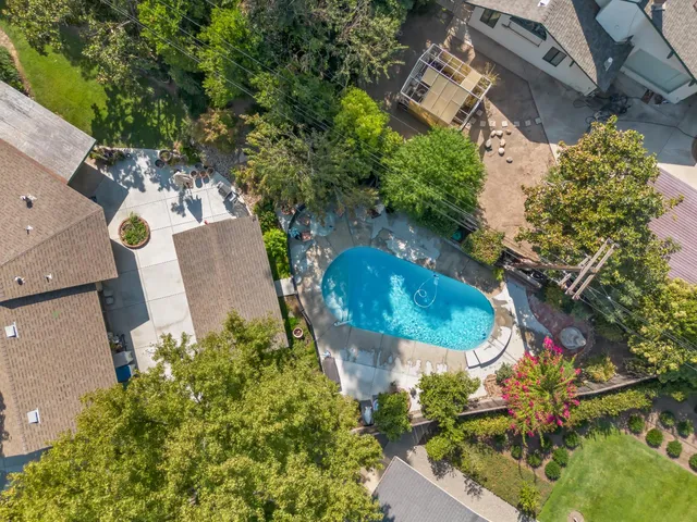 $555,000 | 1486 West Roberts Avenue, Fresno, CA 93711