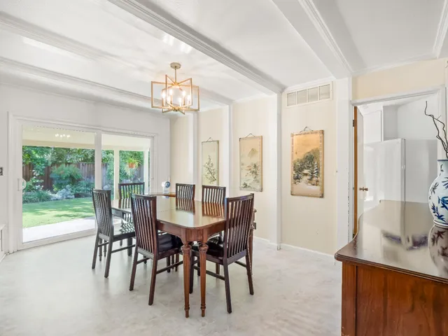 $555,000 | 1486 West Roberts Avenue, Fresno, CA 93711