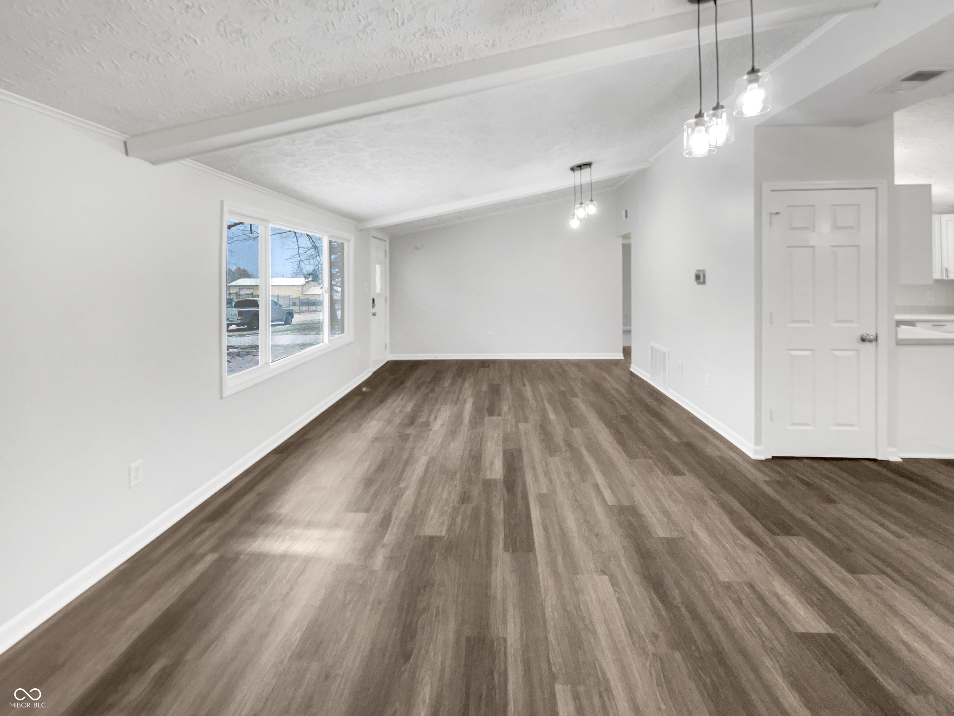 626 Harding Street Plainfield, IN 46168 - Photo 3 of 20