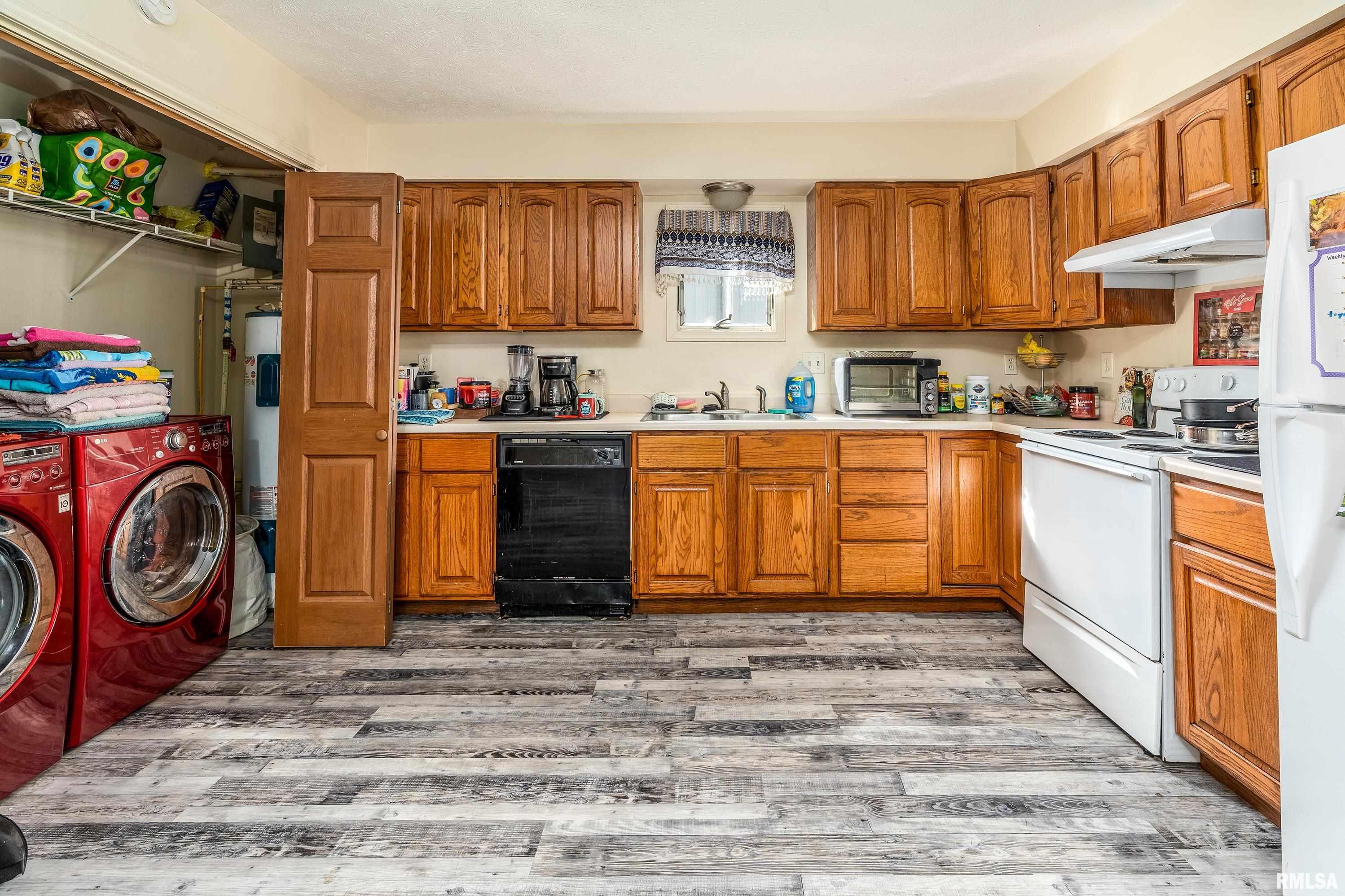 201 South Pershing Street Energy, IL 62933 - Photo 14 of 42