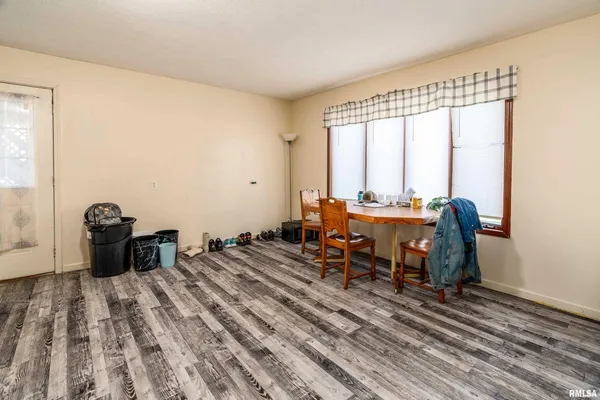 $225,000 | 201 South Pershing Street, Energy, IL 62933