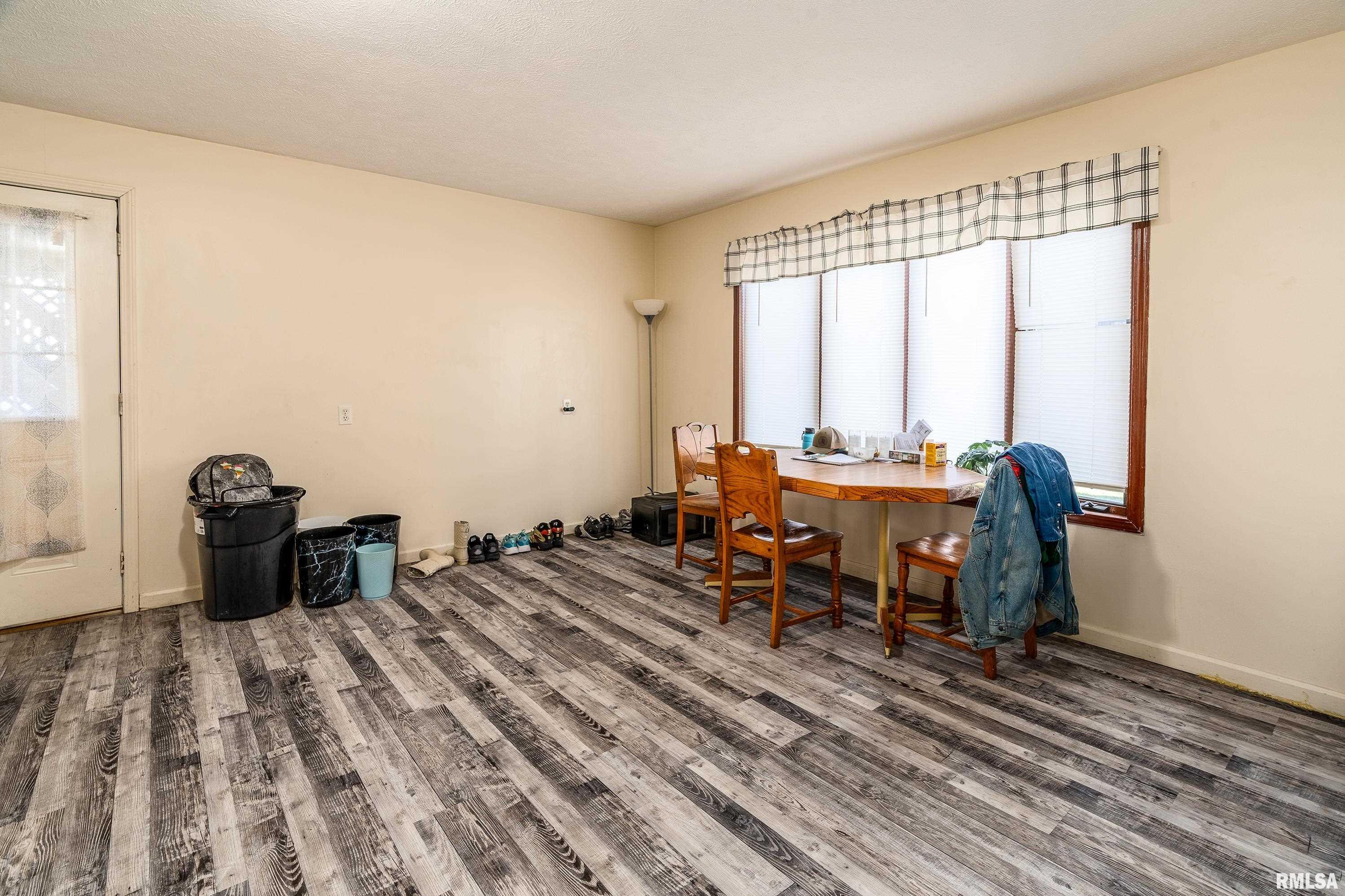 201 South Pershing Street Energy, IL 62933 - Photo 17 of 42