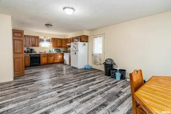 $225,000 | 201 South Pershing Street, Energy, IL 62933