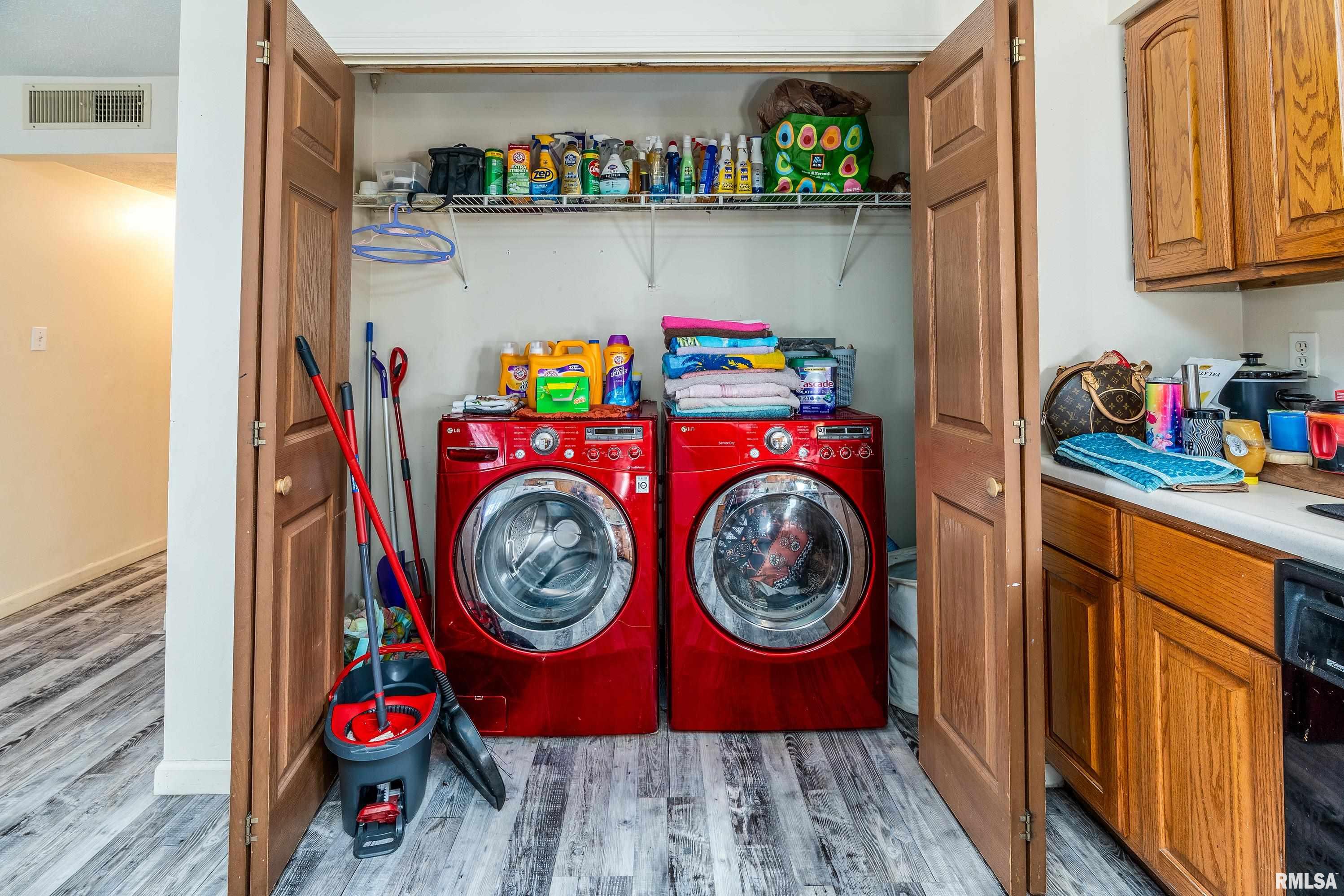 201 South Pershing Street Energy, IL 62933 - Photo 19 of 42