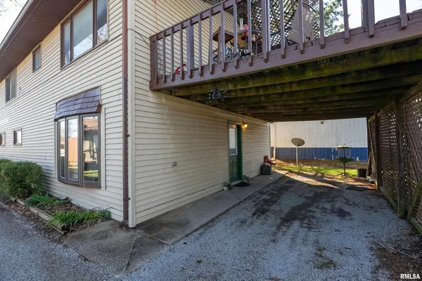 $225,000 | 201 South Pershing Street, Energy, IL 62933