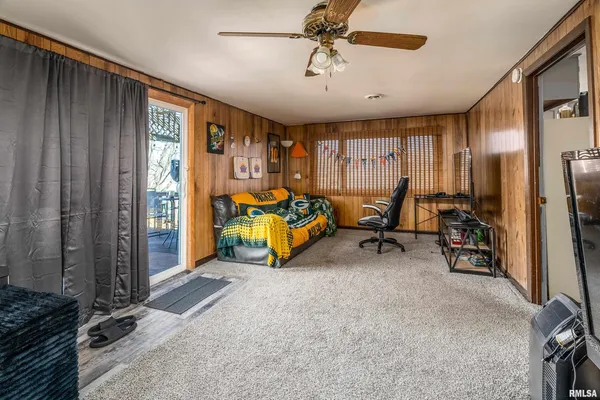 $225,000 | 201 South Pershing Street, Energy, IL 62933