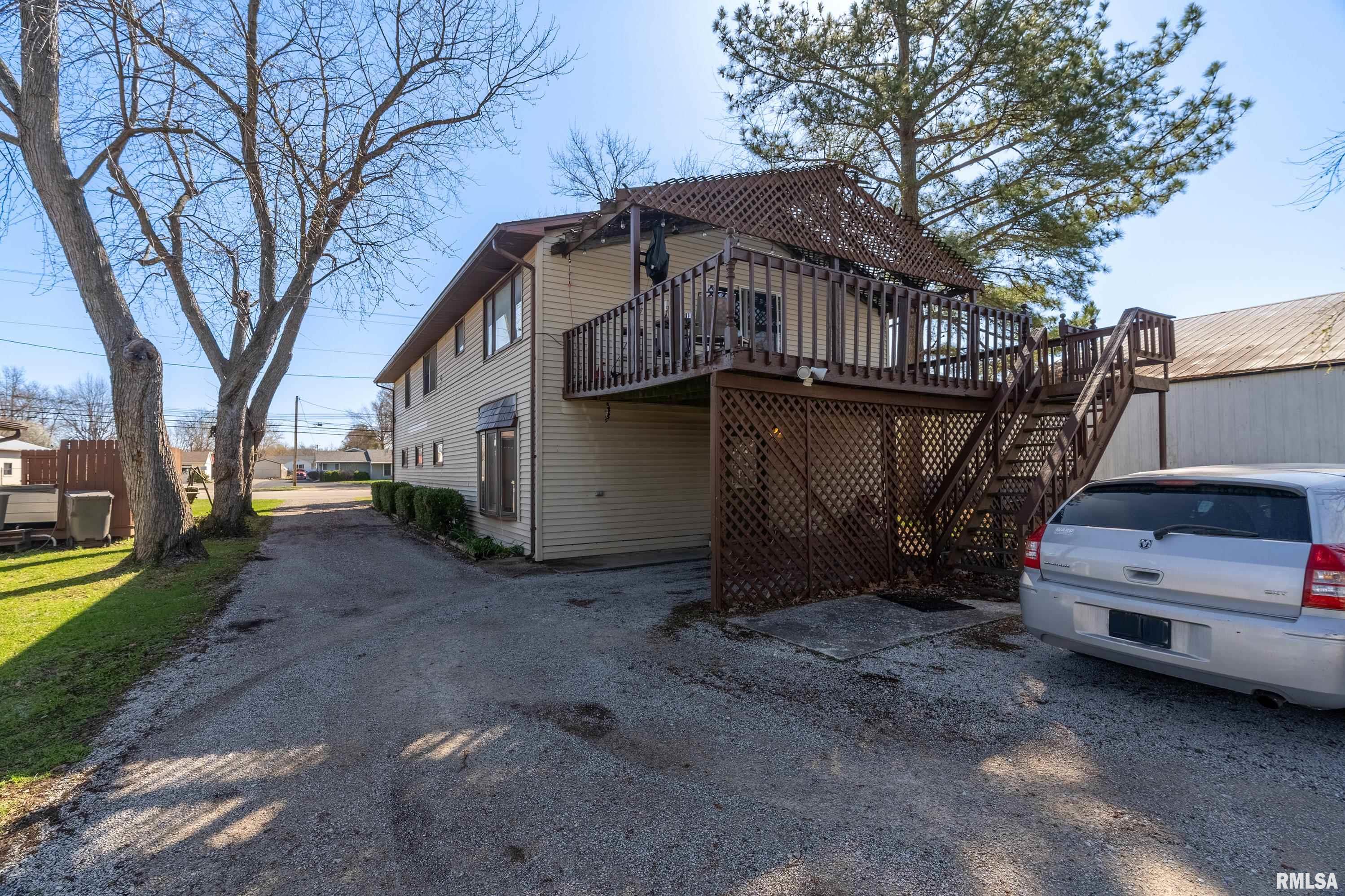 201 South Pershing Street Energy, IL 62933 - Photo 4 of 42