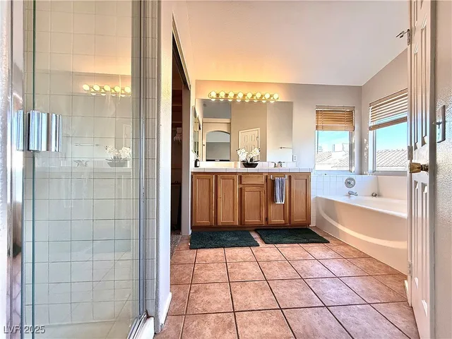 $2,400 | 8436 Orchard Ridge Avenue, Las Vegas, NV 89129