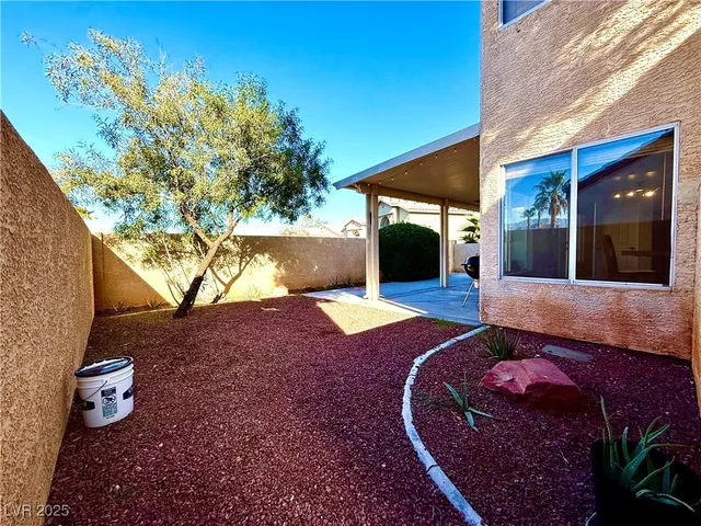 $2,400 | 8436 Orchard Ridge Avenue, Las Vegas, NV 89129