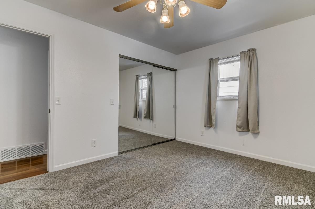 2429 East Griffiths Avenue Springfield, IL 62702 - Photo 17 of 40