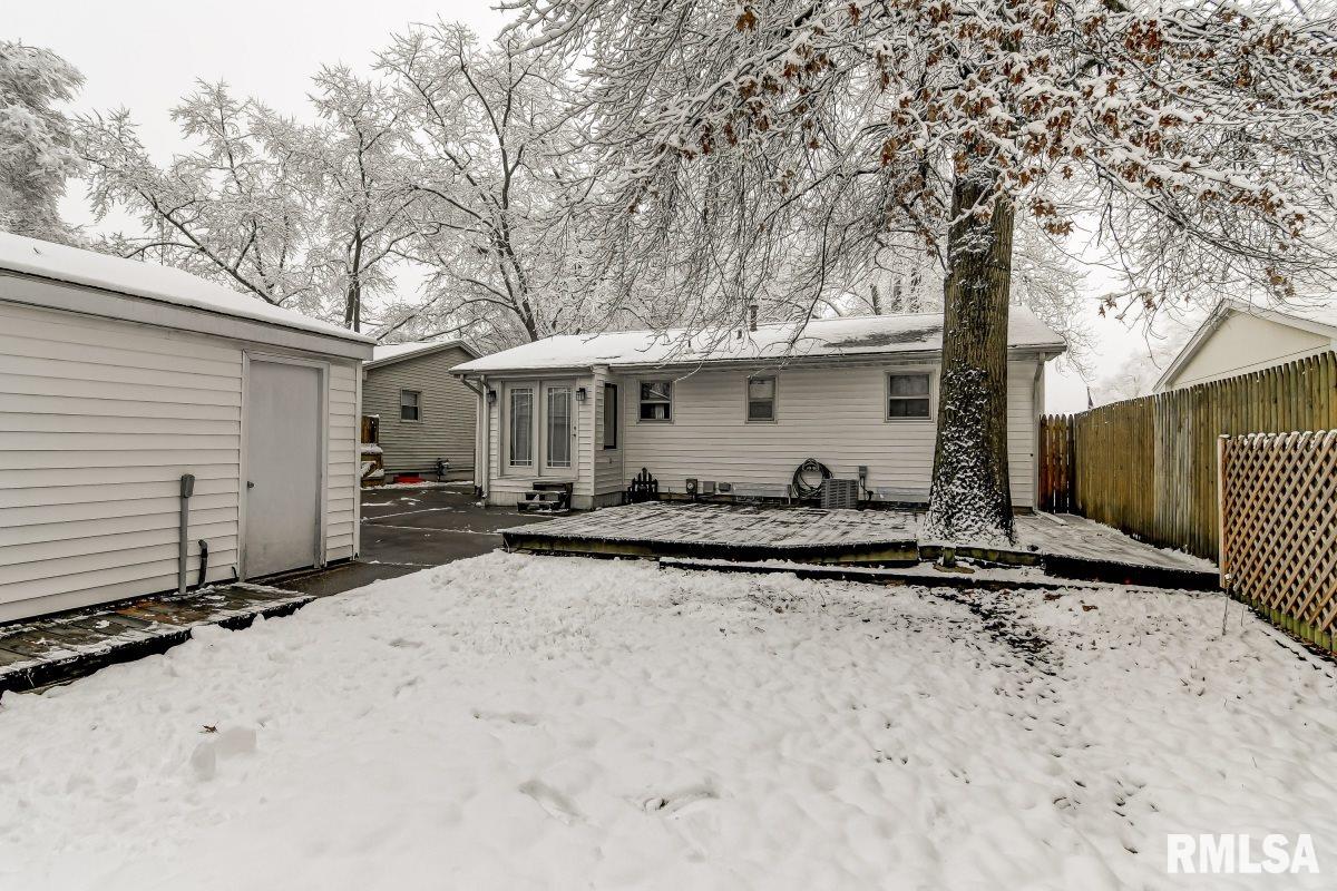 2429 East Griffiths Avenue Springfield, IL 62702 - Photo 36 of 40