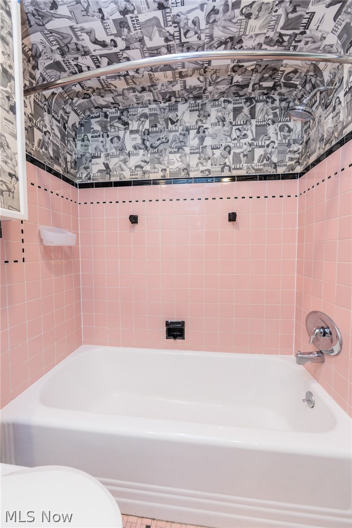 2643 Kerwick Road University Heights, OH 44118 - Photo 31 of 50 Gallery Image 31